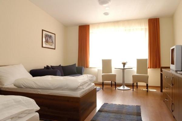 Hotel Panorama Piestany Bagian luar foto
