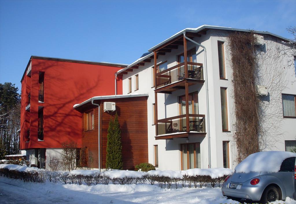 Hotel Panorama Piestany Bagian luar foto