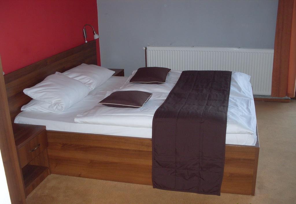 Hotel Panorama Piestany Ruang foto