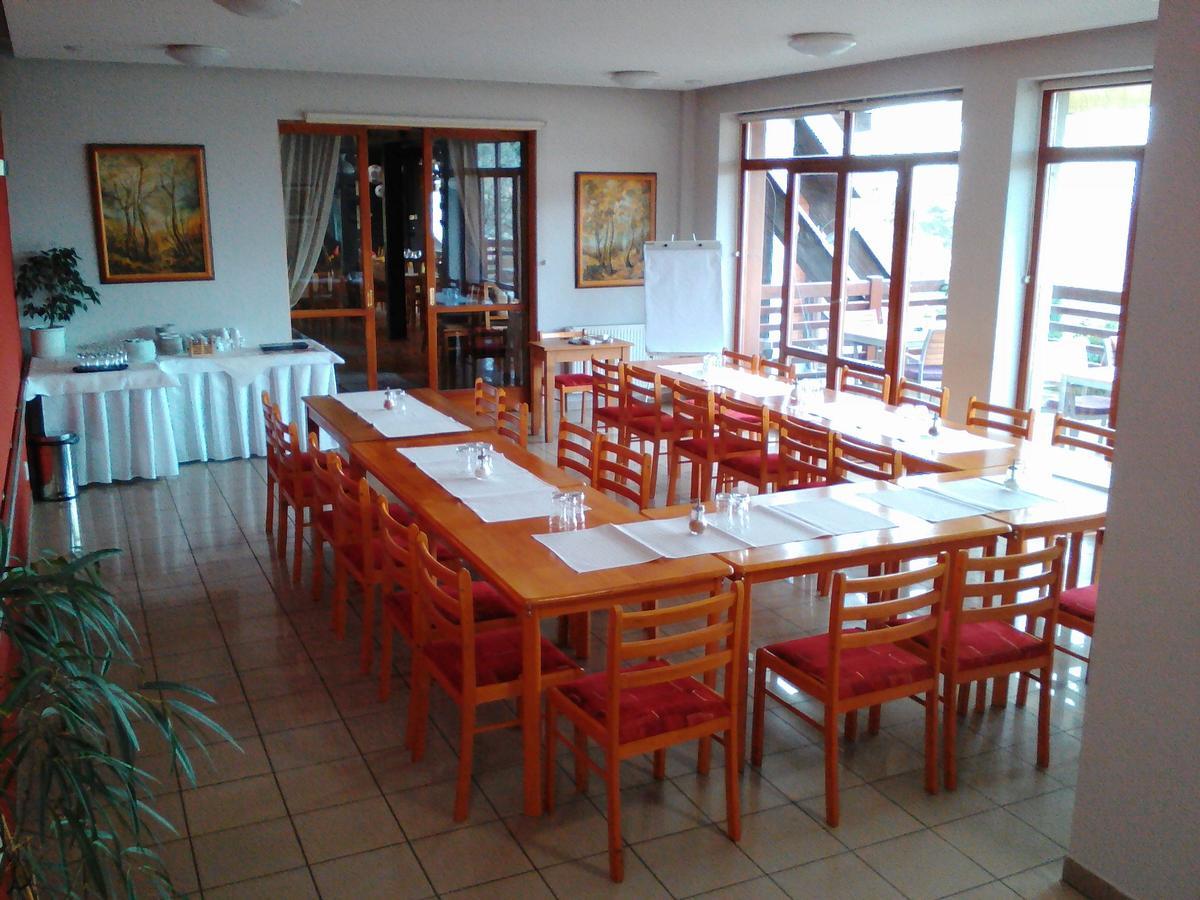 Hotel Panorama Piestany Bagian luar foto